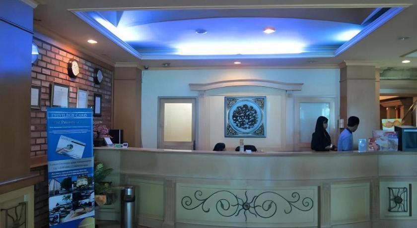 Buana Lestari Hotel Balikpapan  Extérieur photo