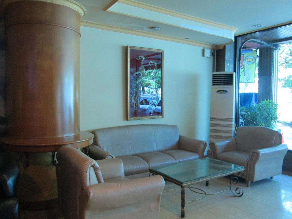 Buana Lestari Hotel Balikpapan  Extérieur photo