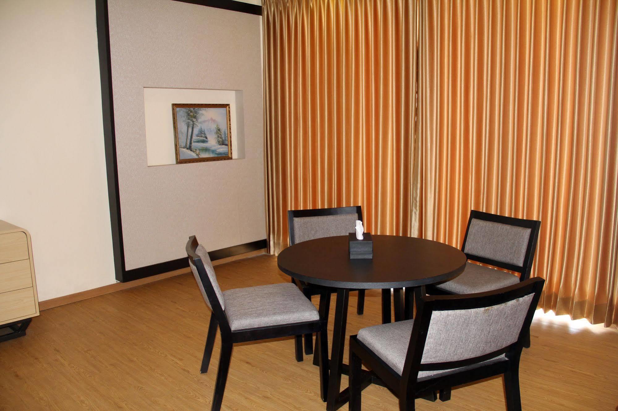 Buana Lestari Hotel Balikpapan  Extérieur photo