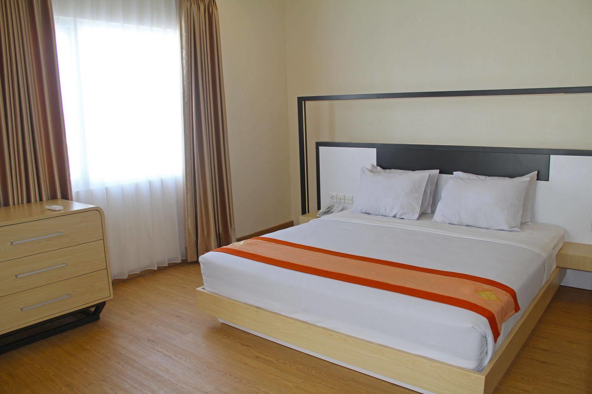 Buana Lestari Hotel Balikpapan  Extérieur photo